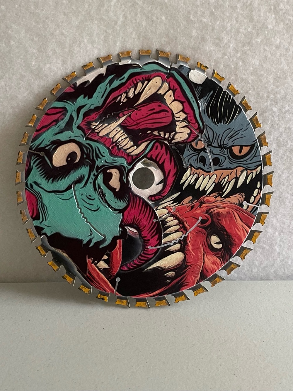 Monster Saw Blade Decoration for Shop Man-cave or Fathers Day Present - Picture 4 of 7
